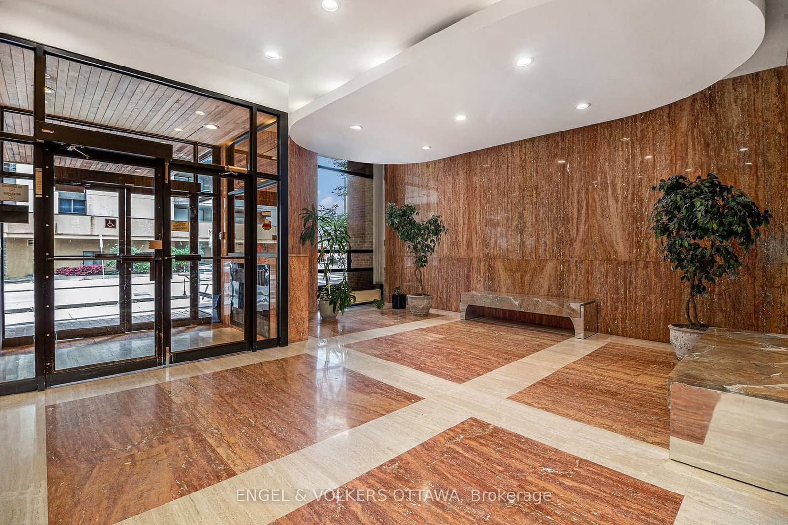 907 - 475 Laurier Avenue, Ottawa, ON — photo 2