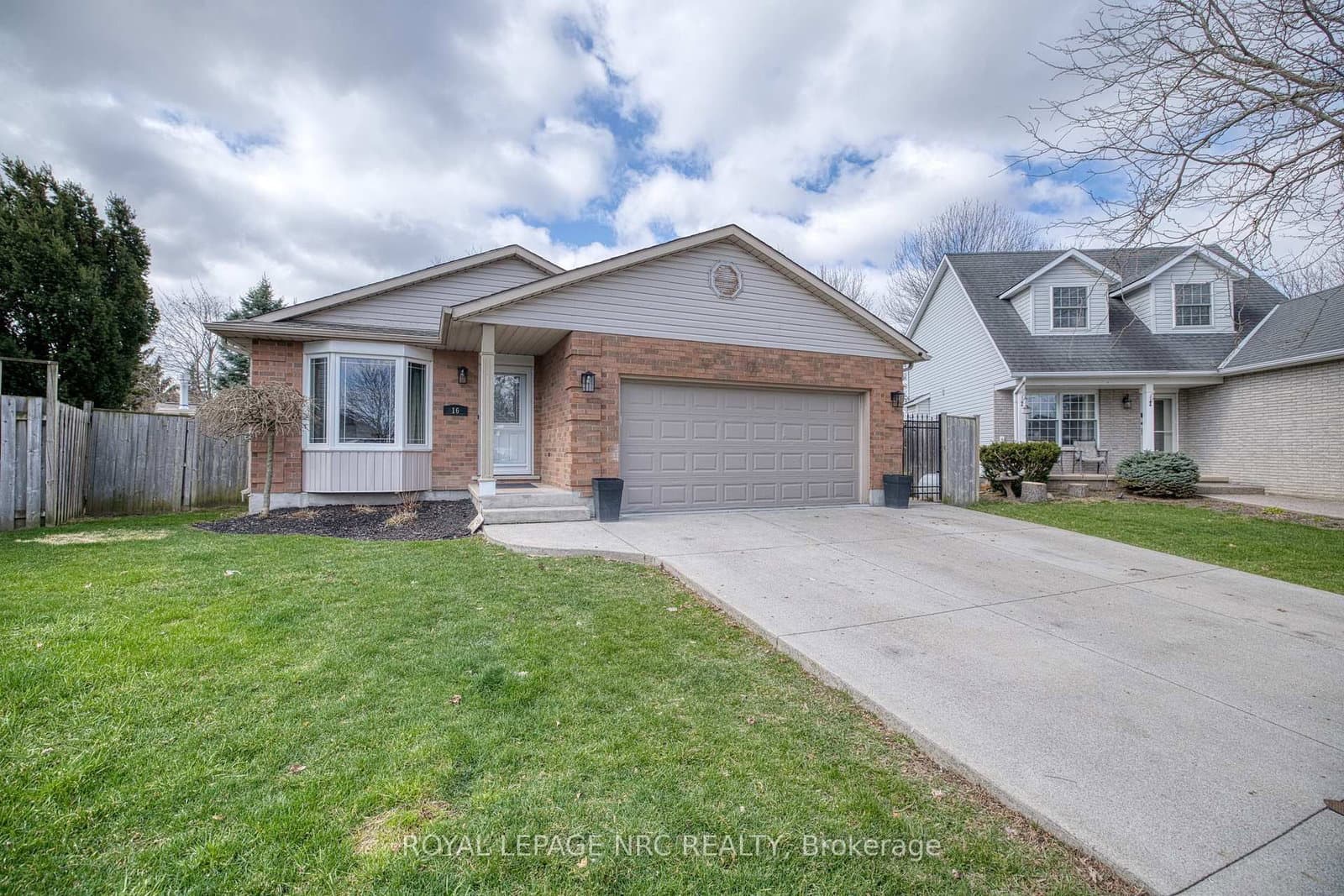 16 Leonard Drive, St. Catharines, ON — photo 2