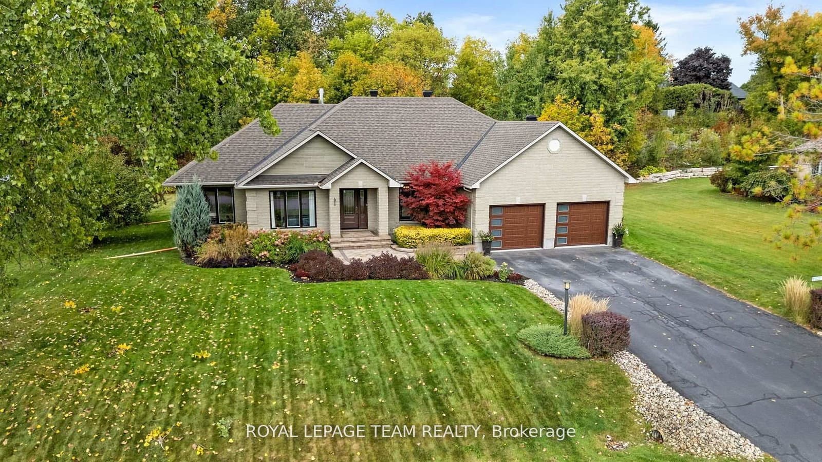 6903 Twin Lakes Avenue, Greely, ON — photo 3