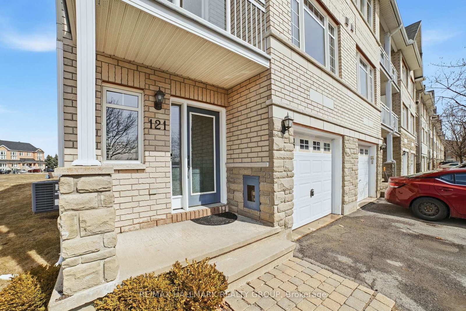 121 Corinth Private, Ottawa, ON