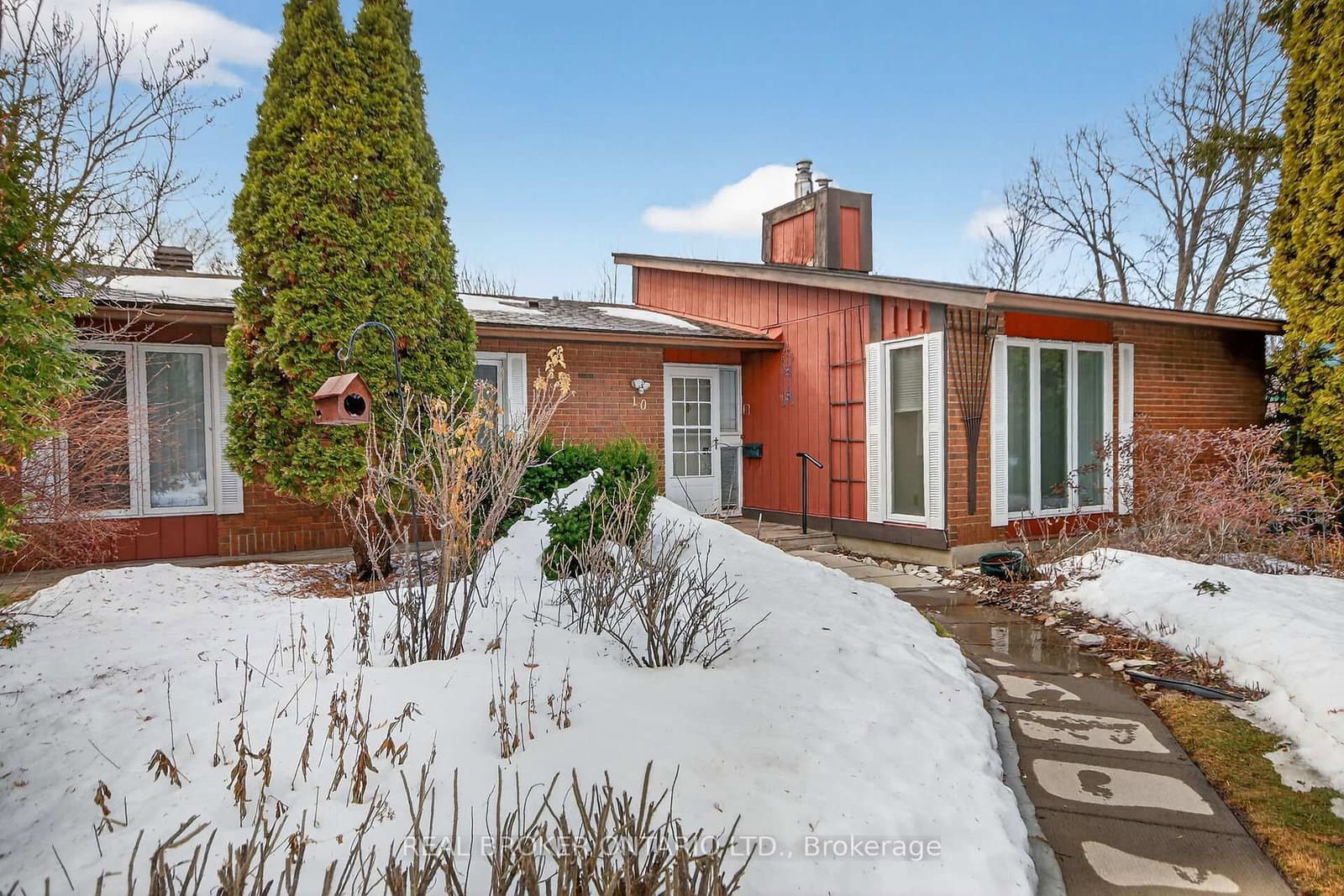 10 Amundsen Crescent, Ottawa, ON — photo 2