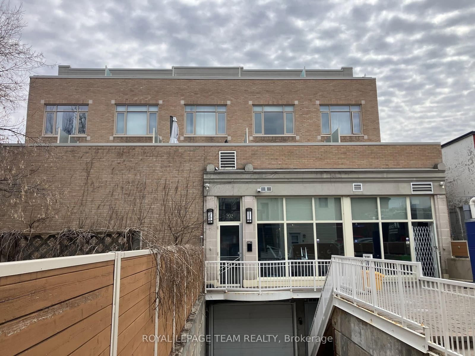 26 - 202 St Patrick Street, Ottawa, ON