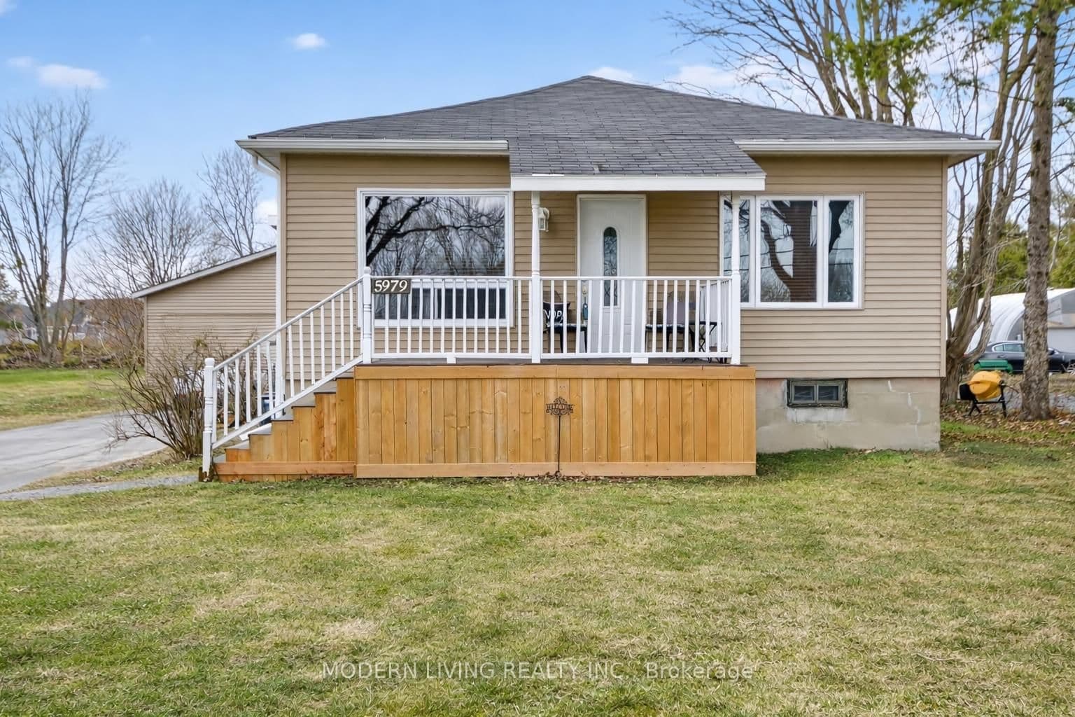 5979 Perth Street, Richmond, ON