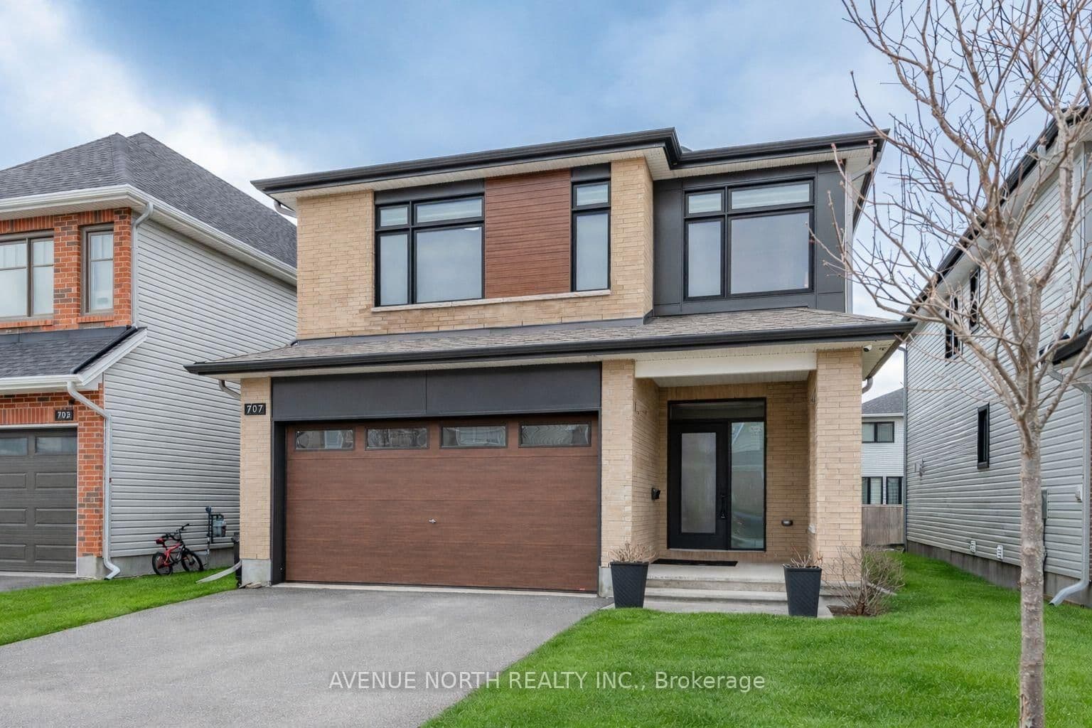 707 Moonflower Crescent, Ottawa, ON
