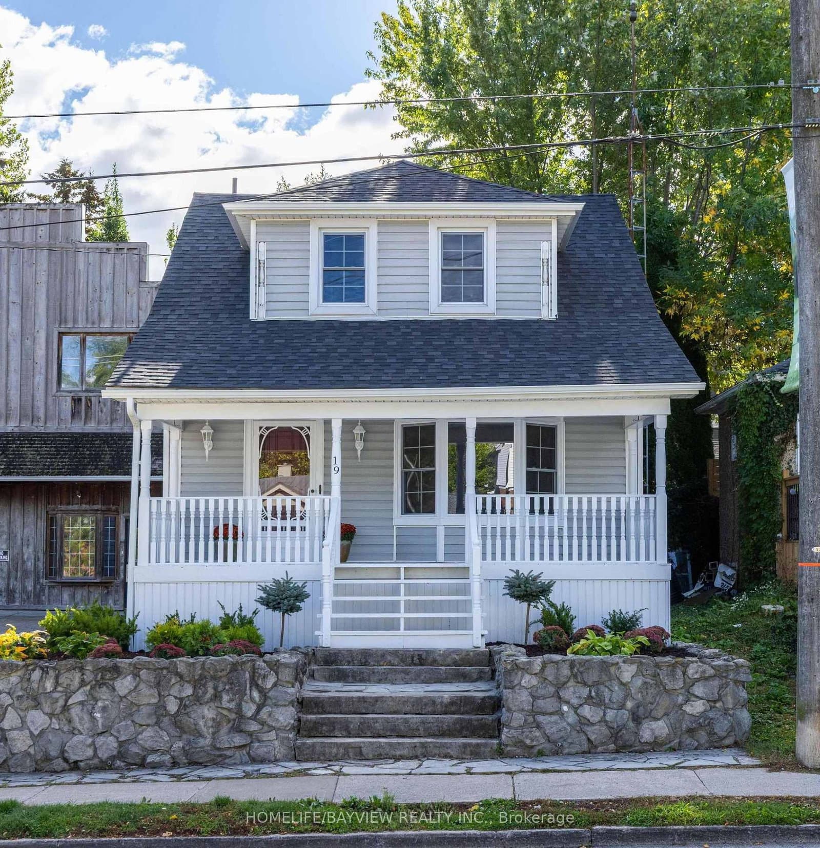 19 Main Street, St. Catharines, ON — photo 2
