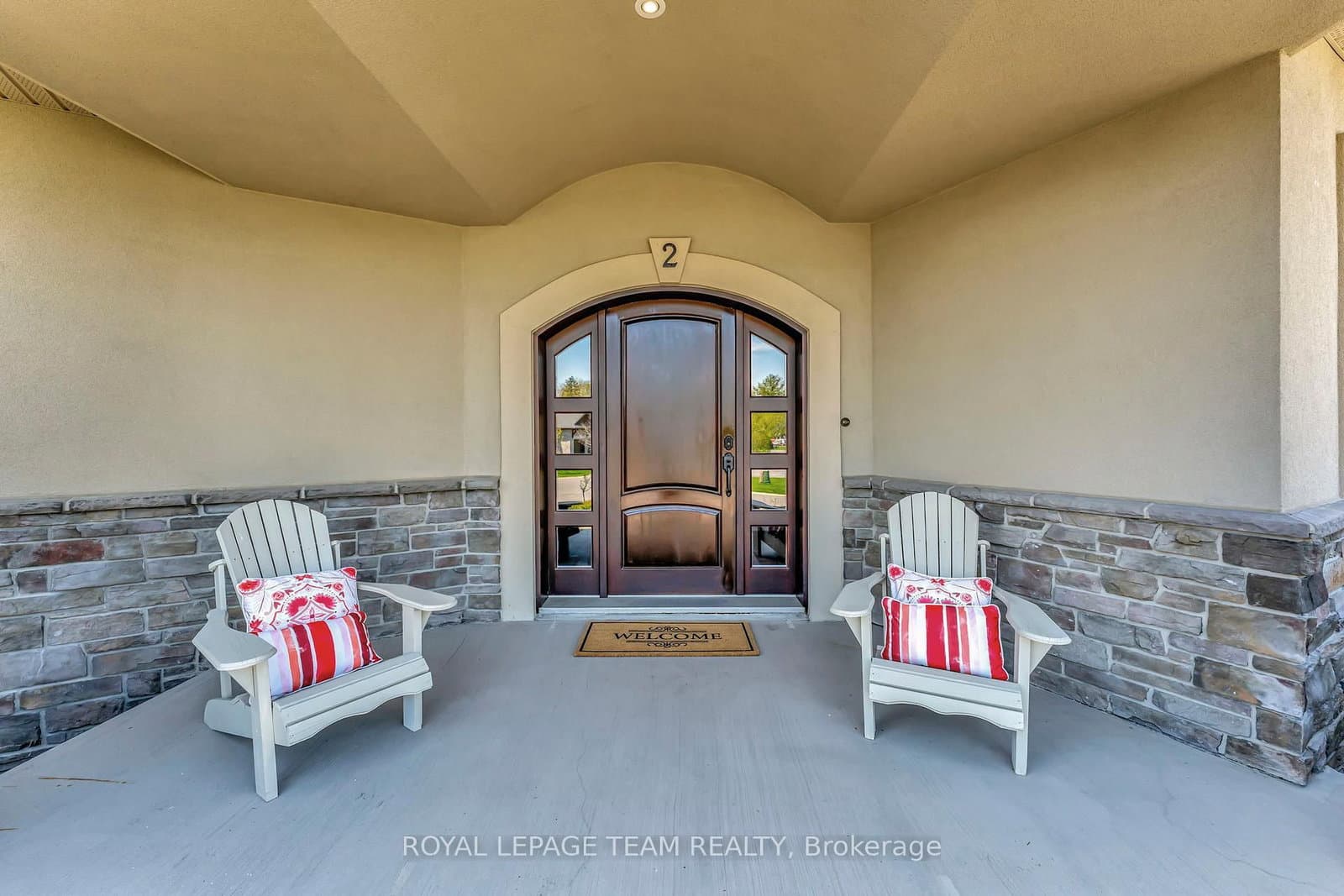 2 Beechgrove Gardens, Ottawa, ON — photo 2