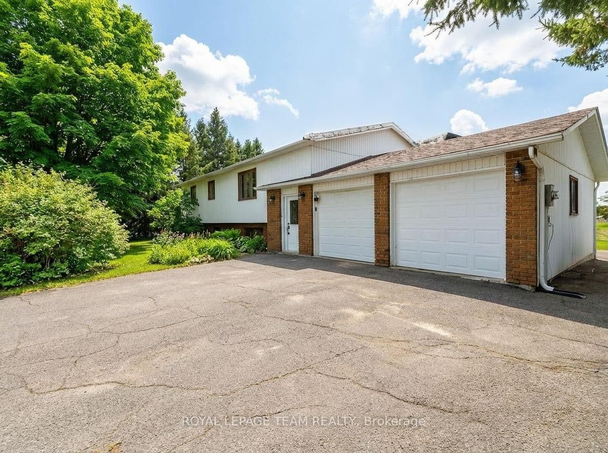 1386 Johnston Drive, Ottawa, ON