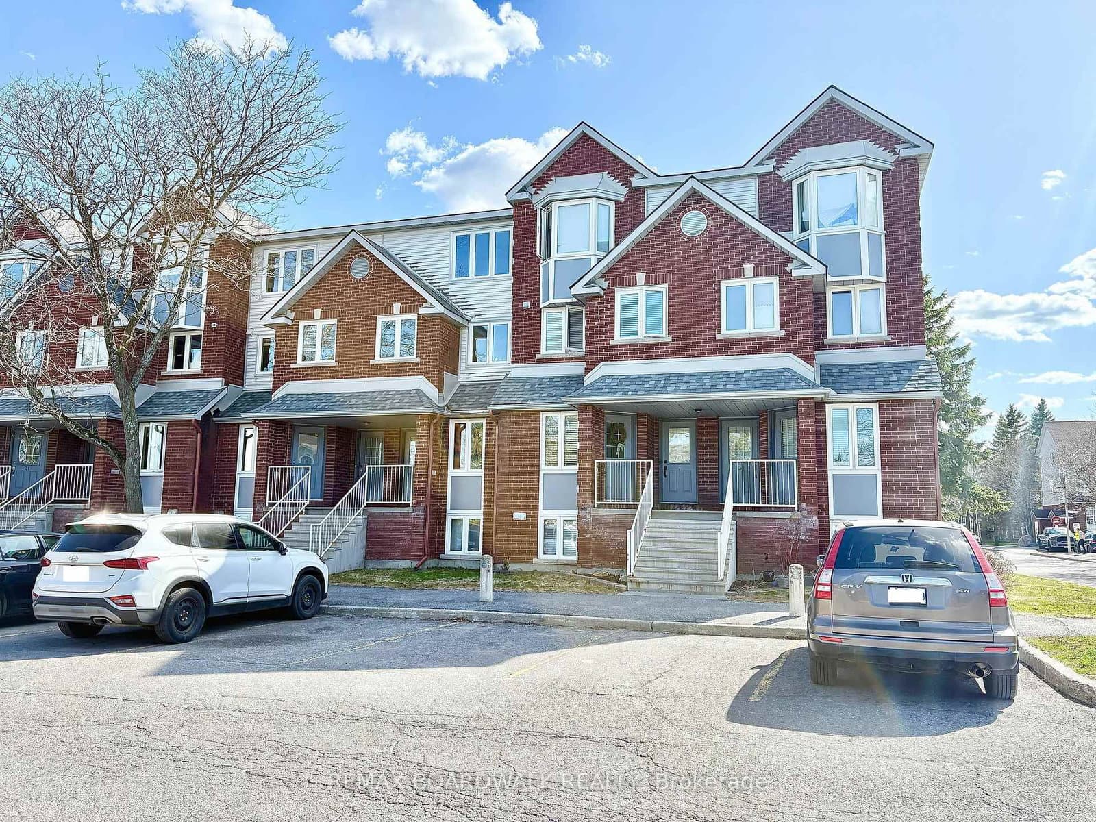5 Briston Private, Ottawa, ON