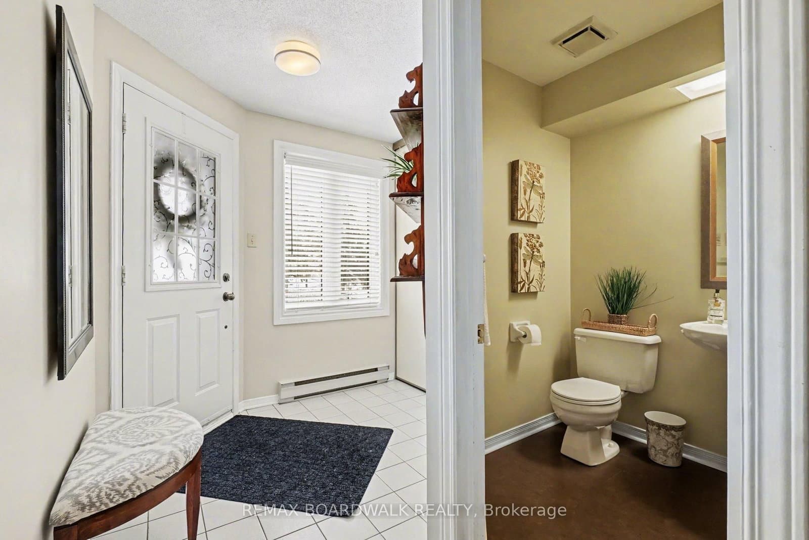 5 Briston Private, Ottawa, ON — photo 3