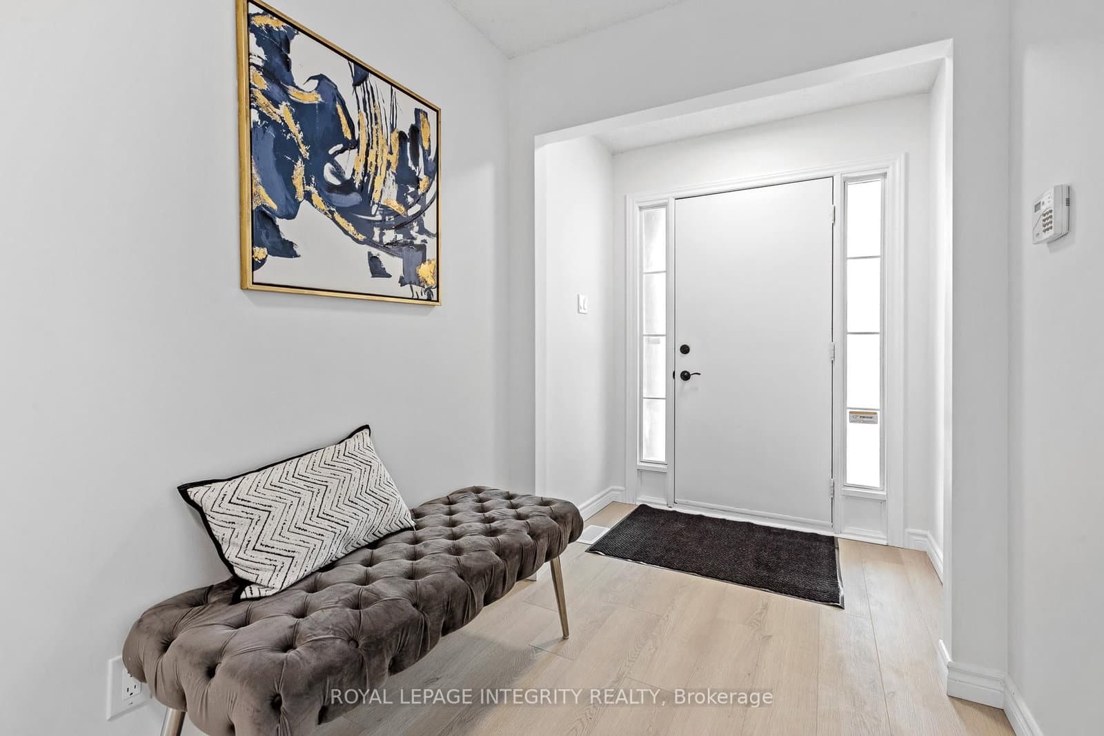 6368 Viseneau Drive, Orleans, ON — photo 2