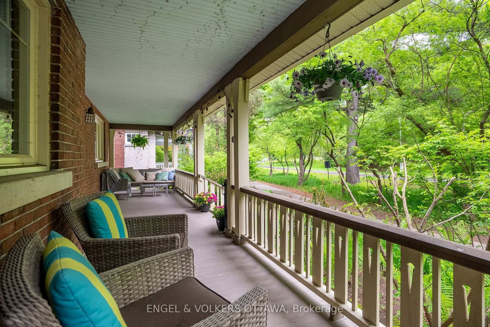 498 Queen Elizabeth Drive, Ottawa, ON — photo 3