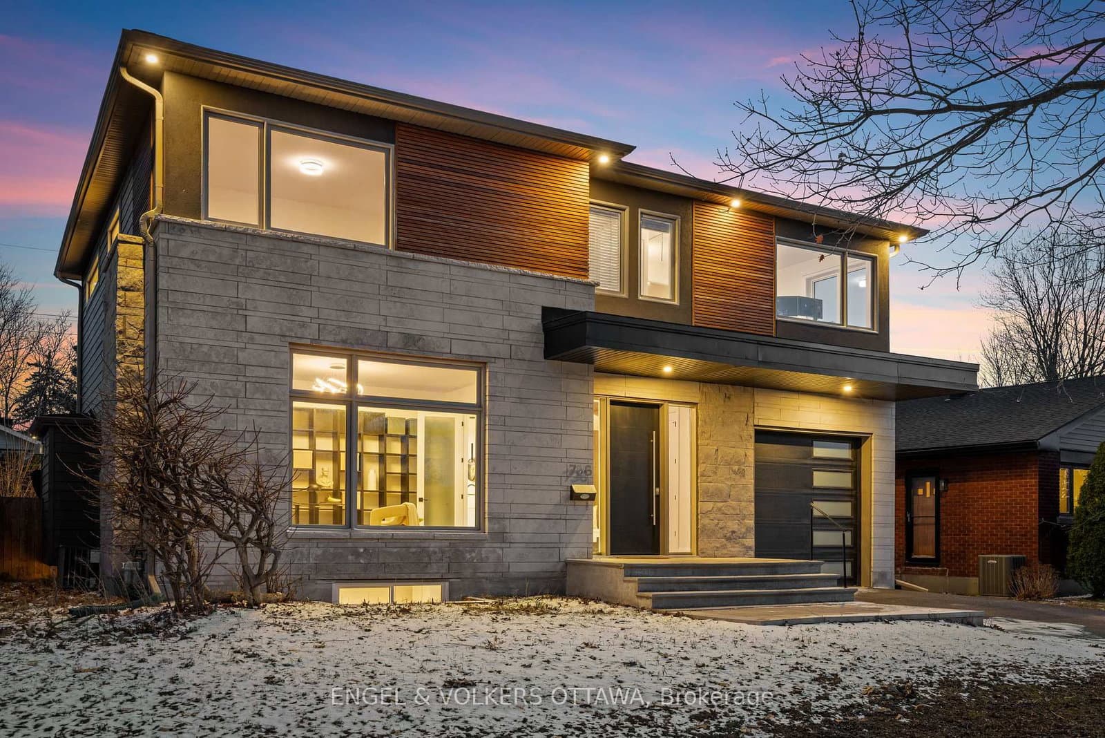 736 Sherbourne Road, Ottawa, ON