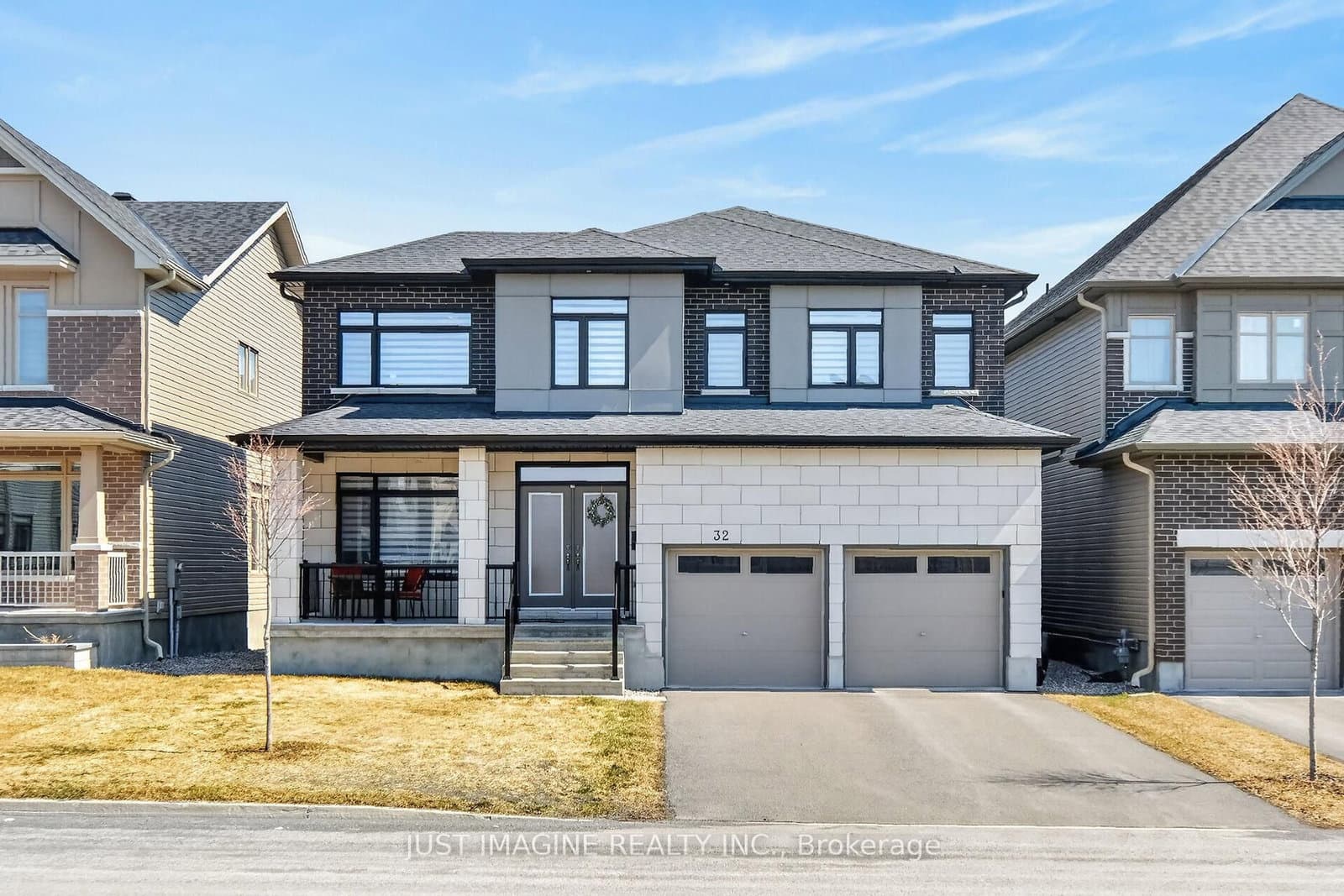 32 Edenbridge Court, Orleans, ON