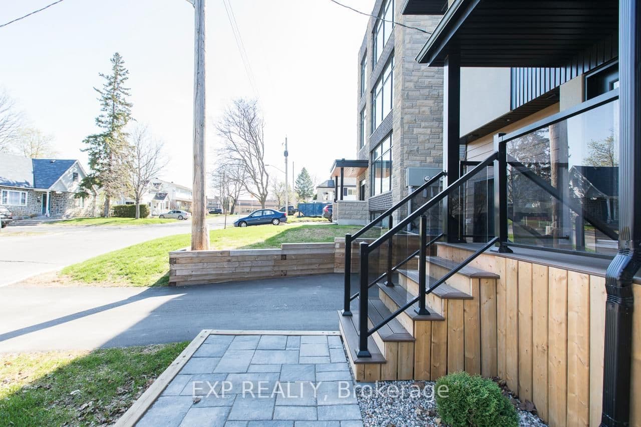 546 Guy Street, Ottawa, ON — photo 2