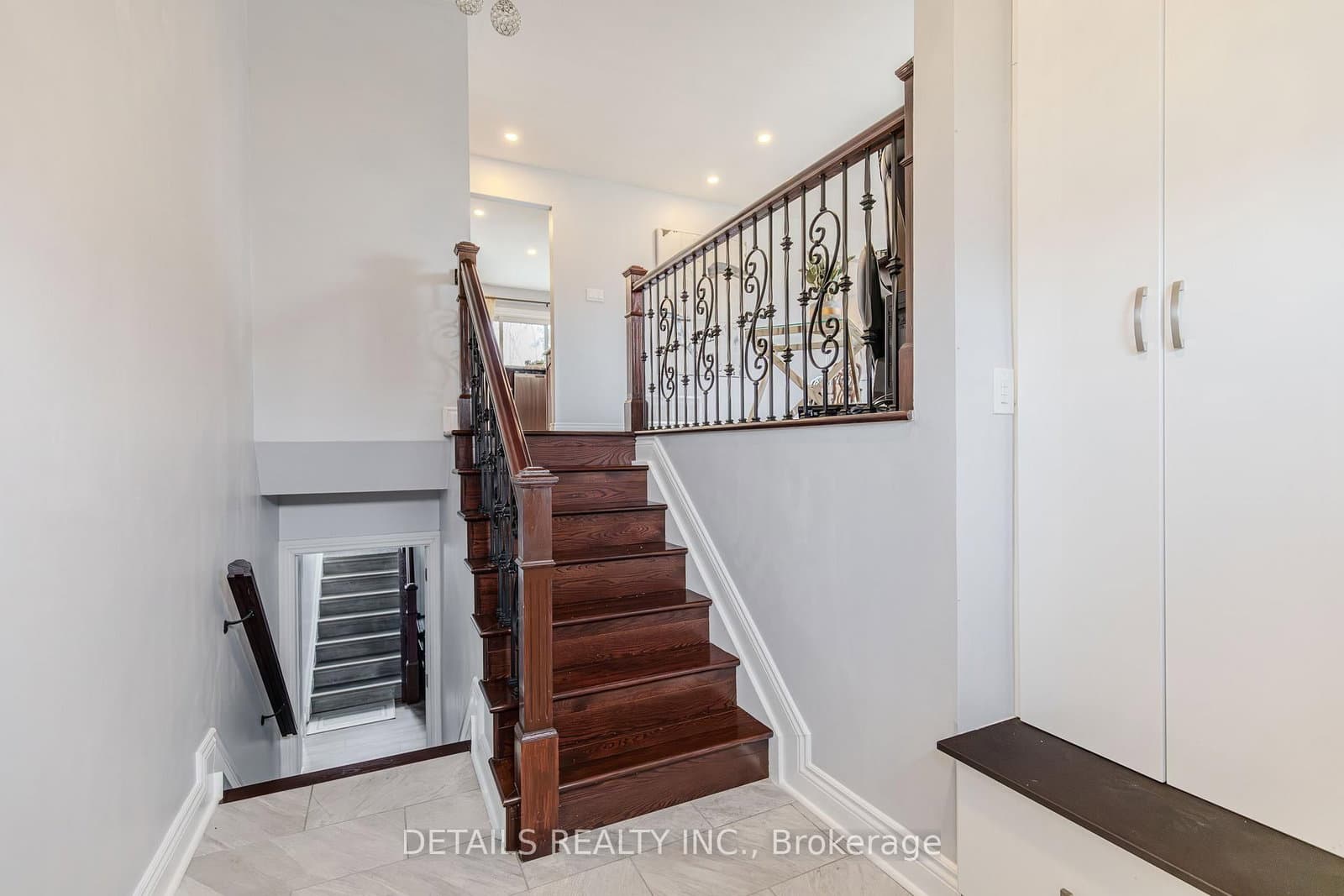 7 Kerry Crescent, Ottawa, ON — photo 3