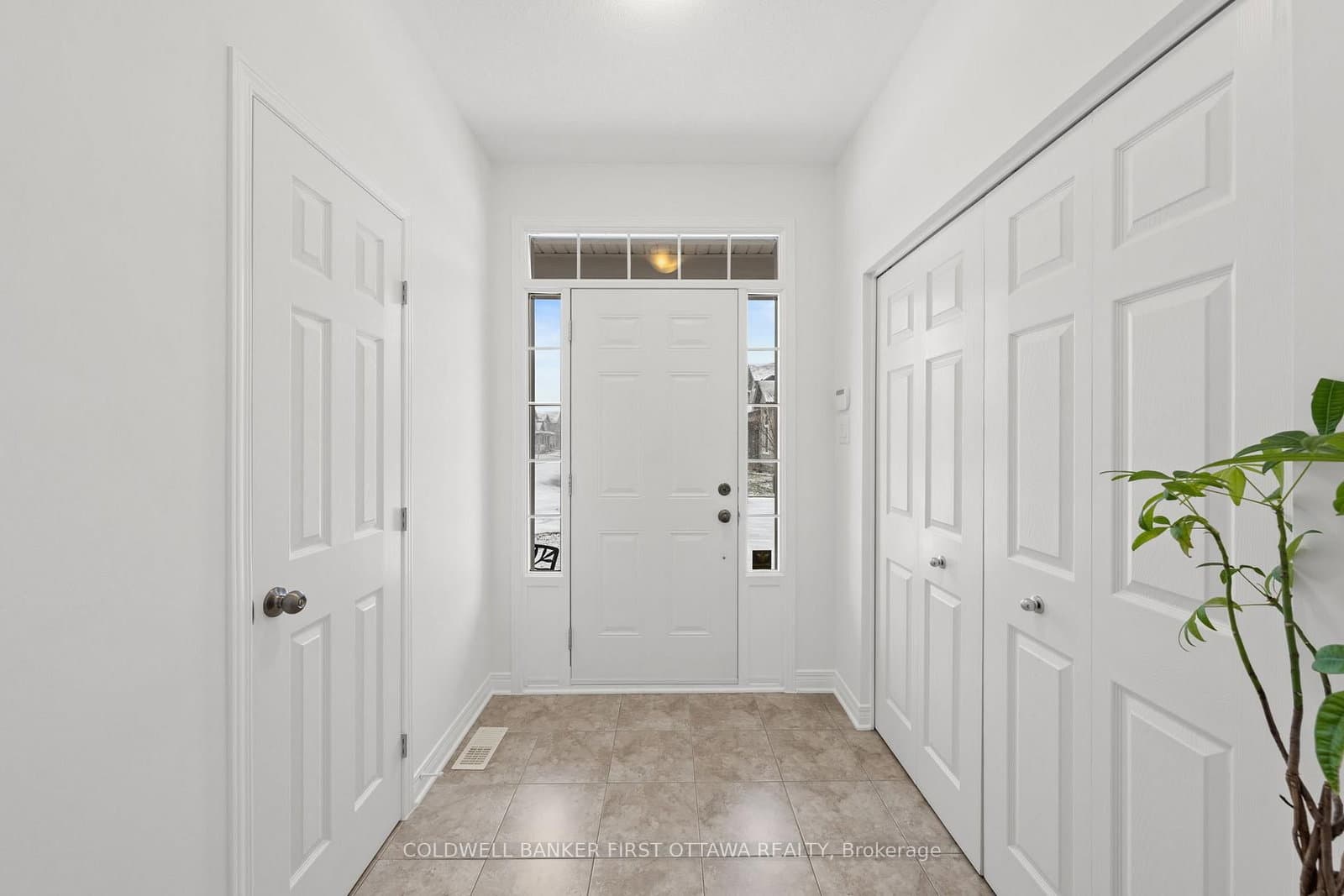 220 Dave Smith Crescent, Ottawa, ON — photo 3