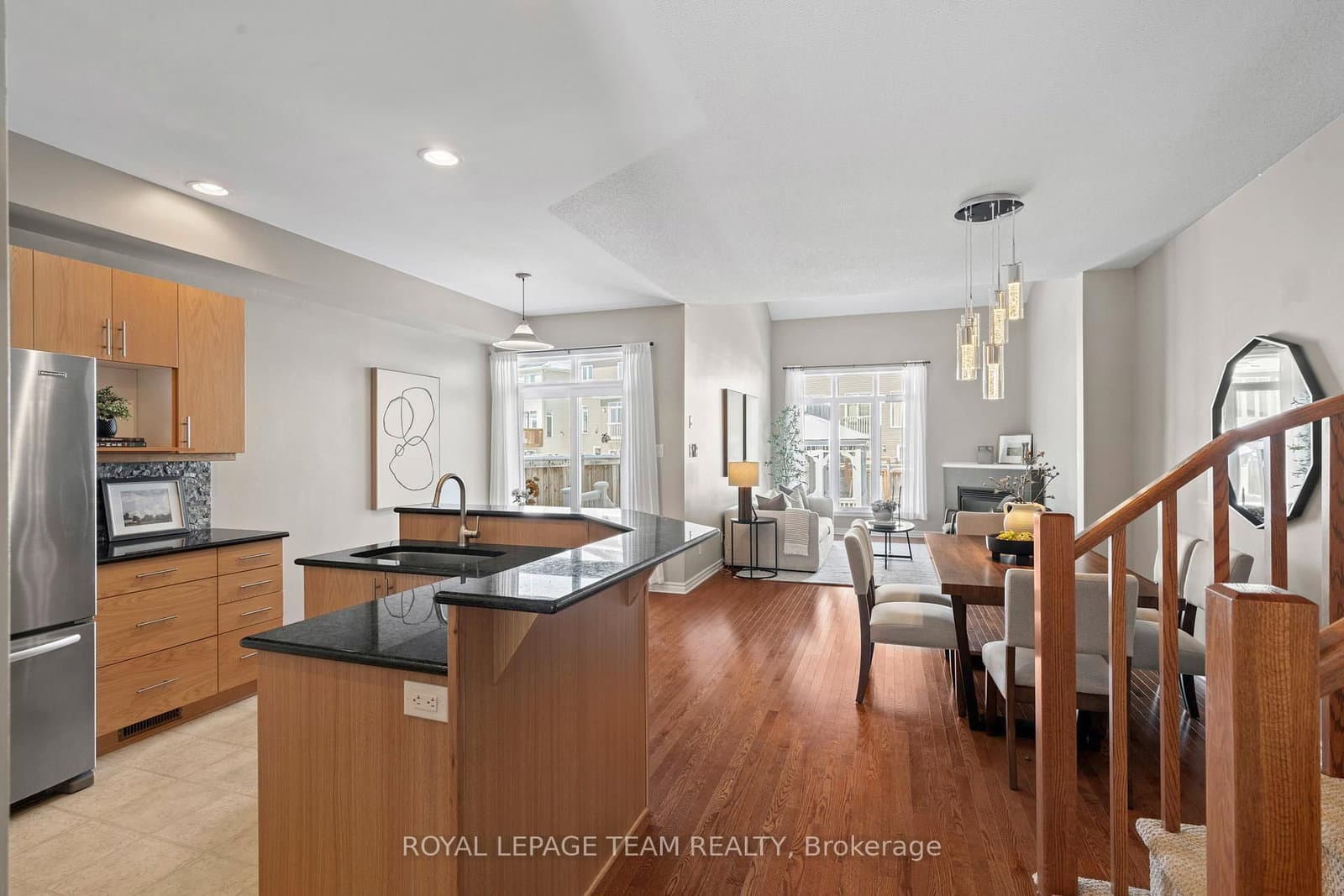 319 Kingbrook Drive, Ottawa, ON — photo 3