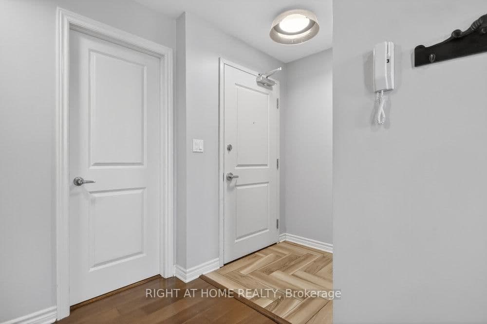 6 - 30 Prestige Circle, Ottawa, ON — photo 3