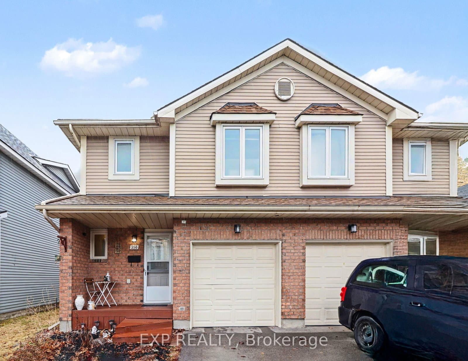 358 VALADE Crescent, Ottawa, ON — photo 2