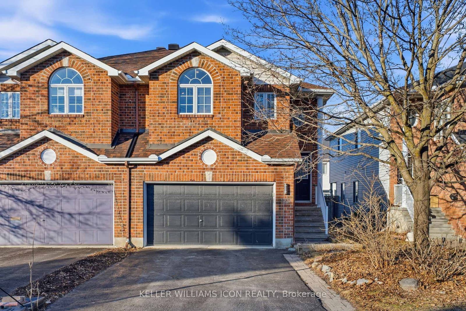 125 Castle Glen Crescent, Ottawa, ON