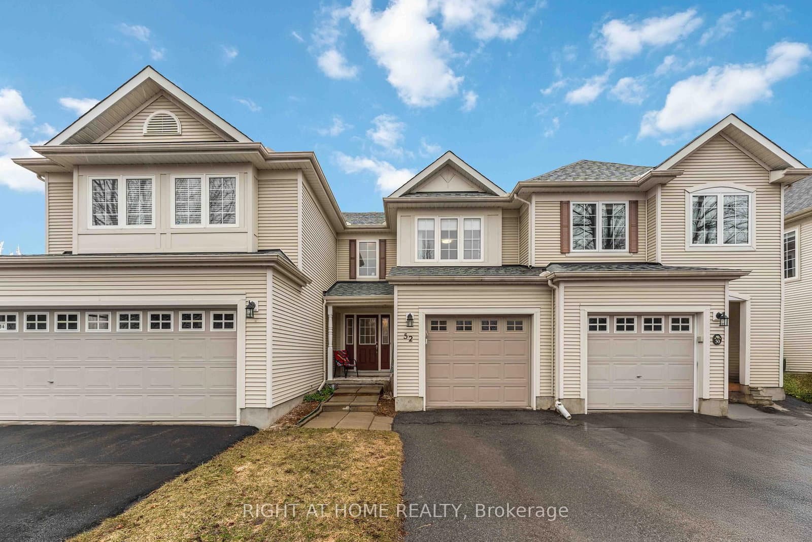 52 Fieldberry Private, Ottawa, ON