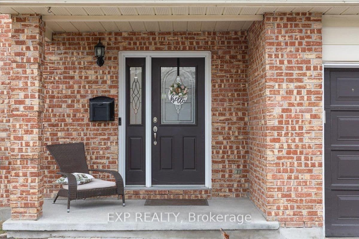 4 Bobcat Way, Ottawa, ON — photo 2