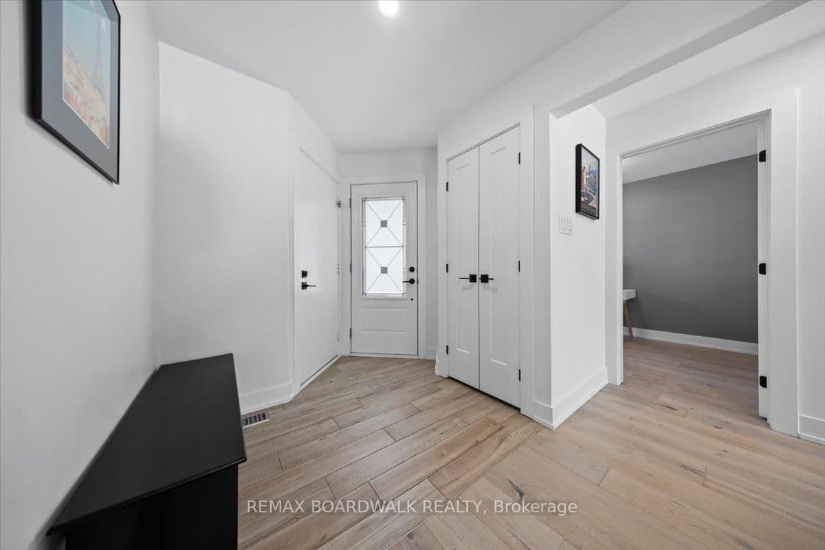 1535 Kamouraska Circle, Ottawa, ON — photo 2