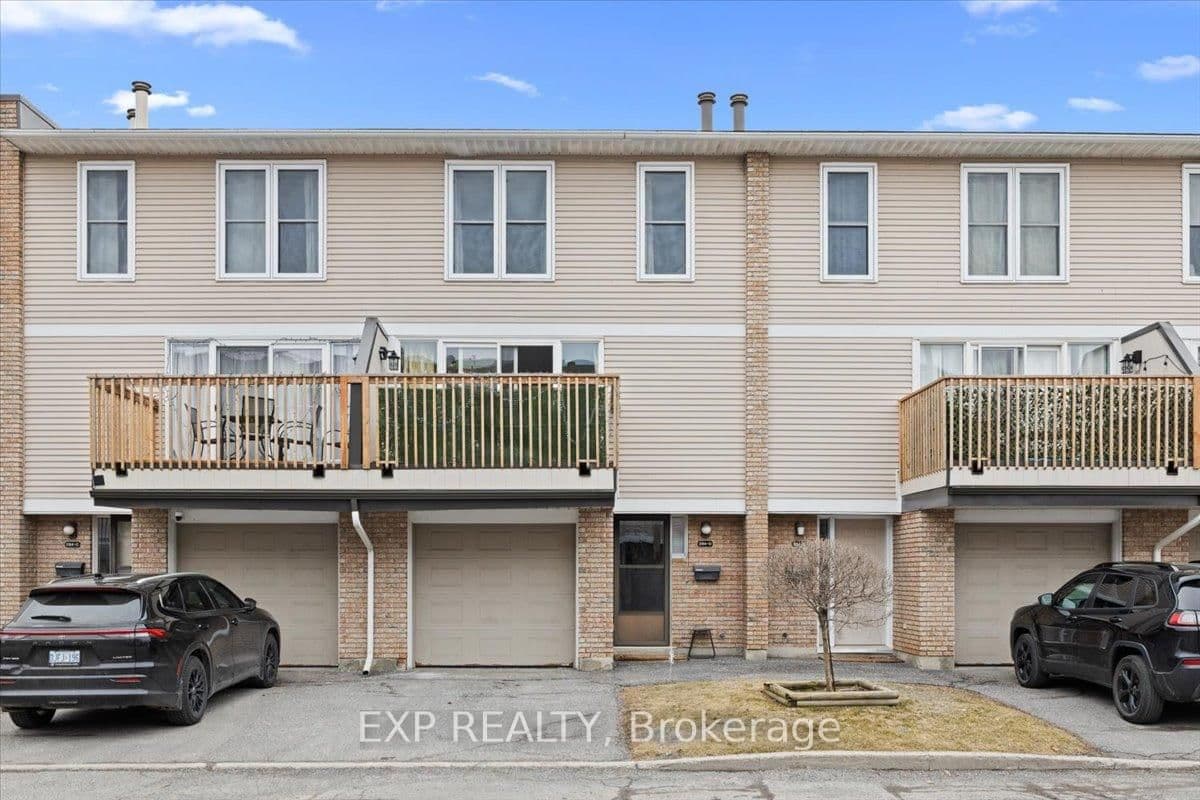 D - 284 Dalehurst Drive, Ottawa, ON