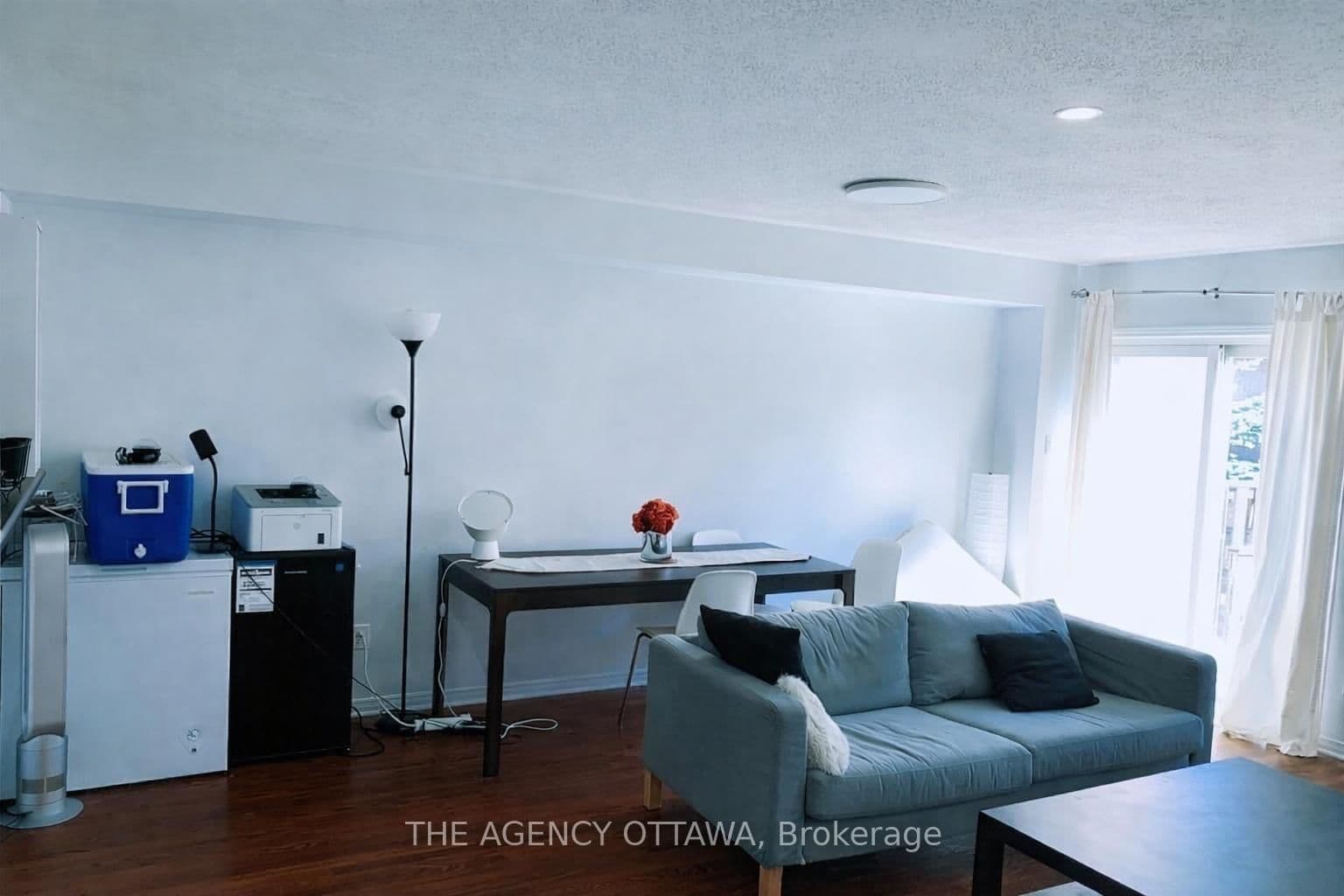 222 Freedom Private, Ottawa, ON — photo 2