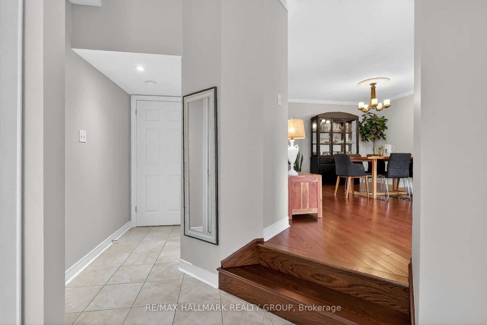 2041 Cherington Crescent, Ottawa, ON — photo 3