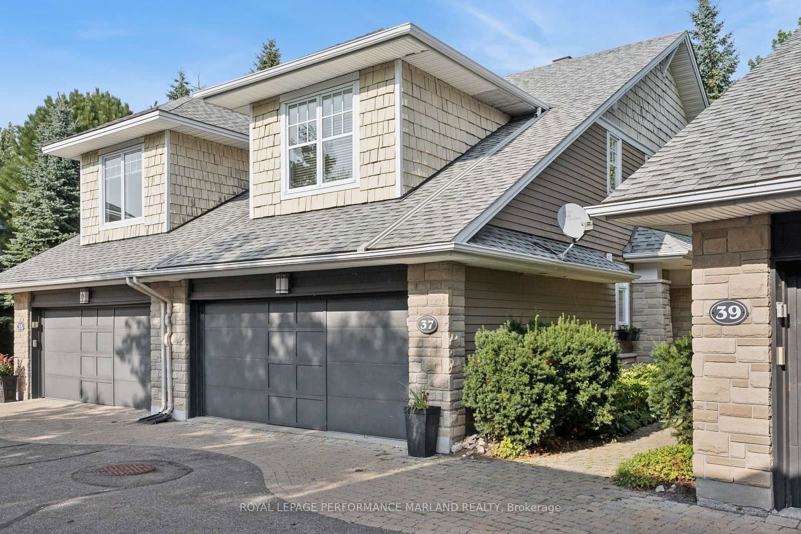 37 Creek's End Lane, Nepean, ON