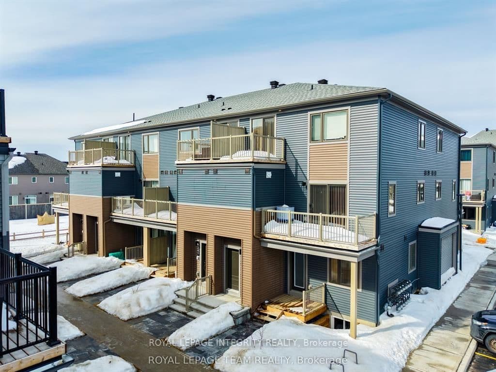 241 David Lewis Private, Ottawa, ON