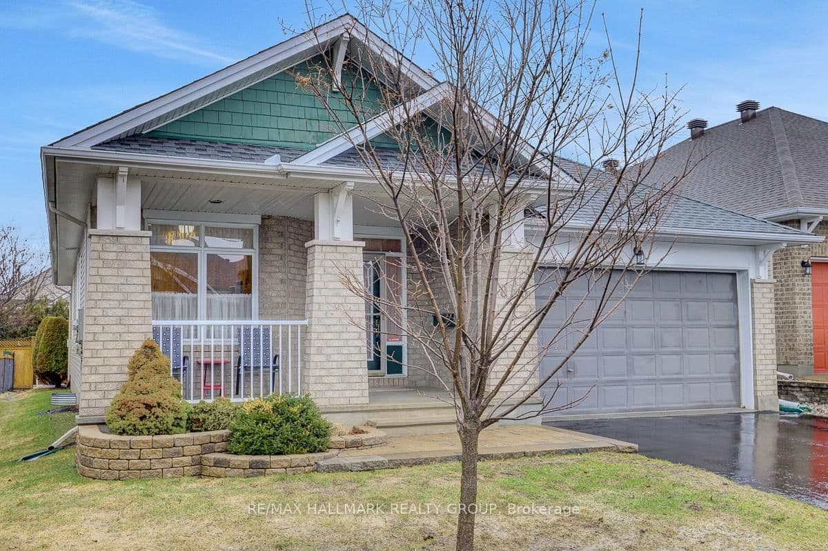 853 Swallowtail Crescent, Ottawa, ON