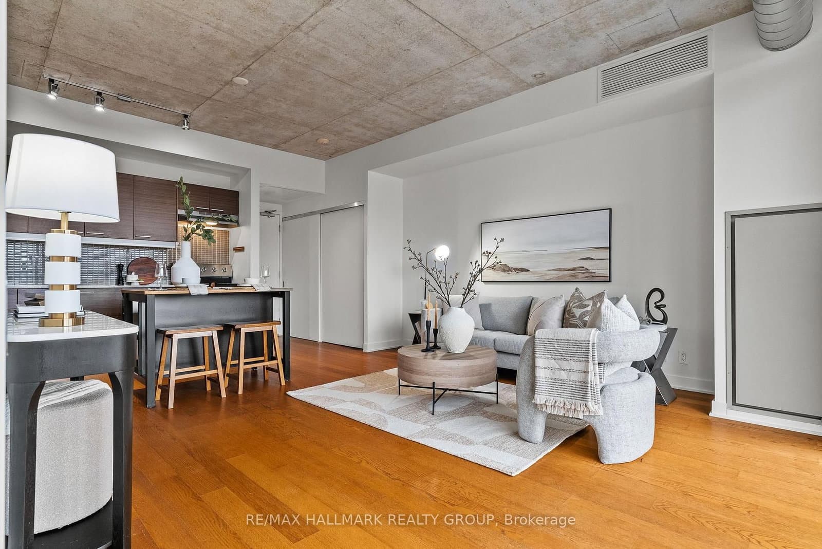 332 - 354 Gladstone Avenue, Ottawa, ON — photo 3