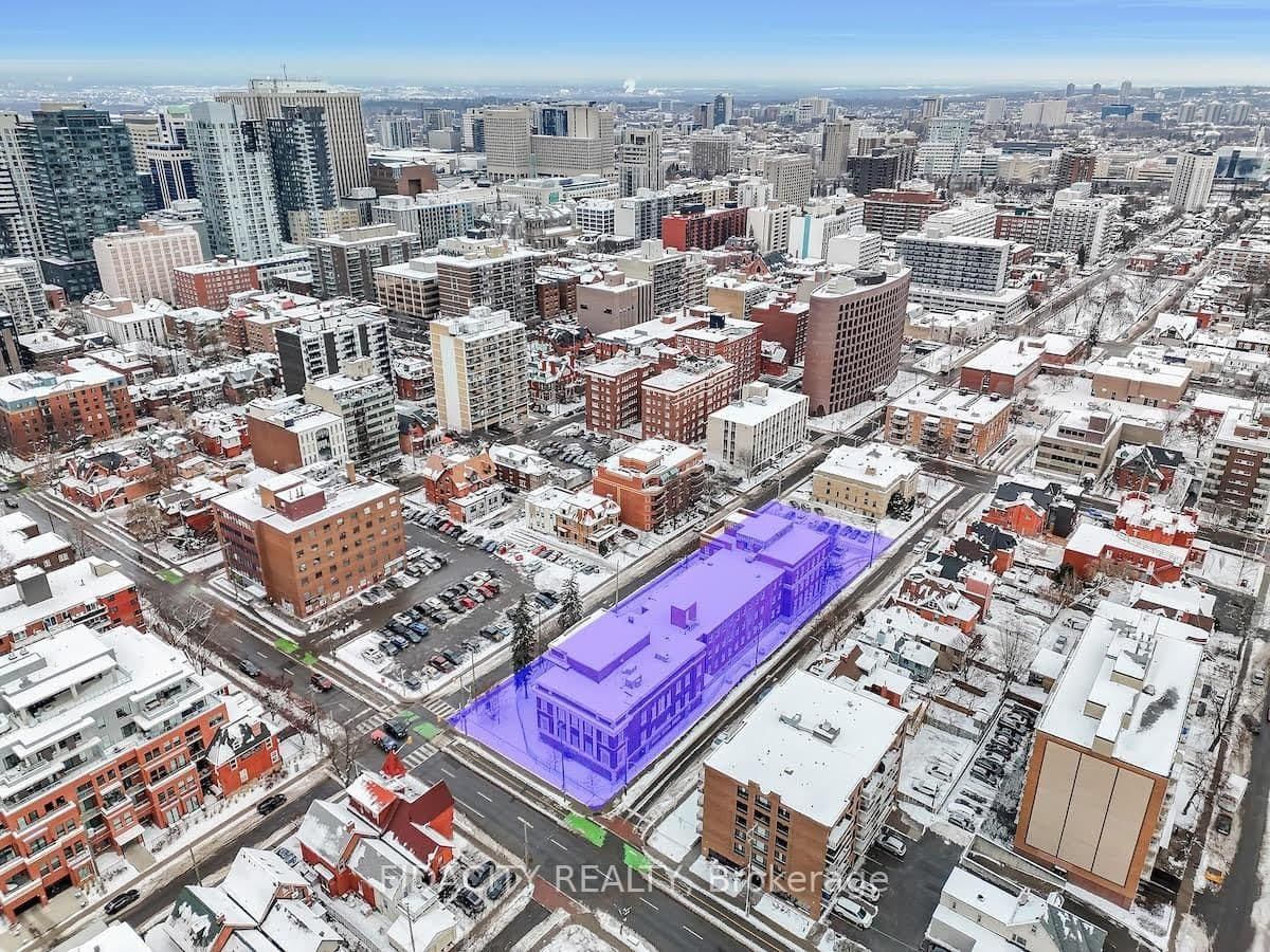 330 Gilmour Street, Ottawa, ON — photo 2