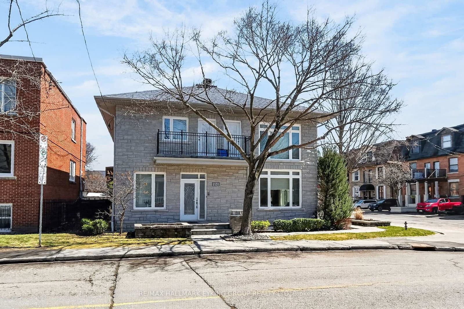 121 Macdonald Street, Ottawa, ON — photo 2