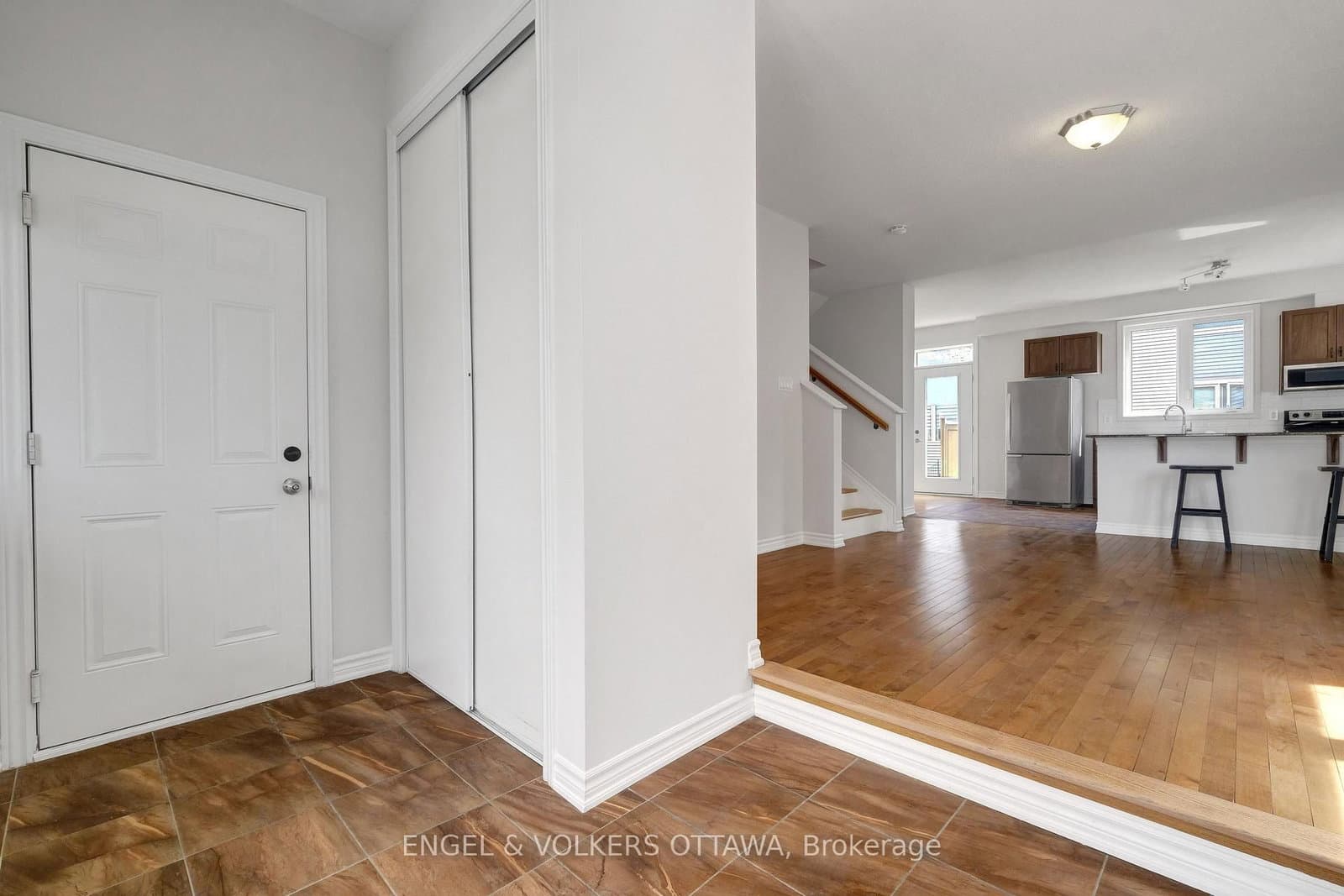 305 Lamarche Avenue, Ottawa, ON — photo 3