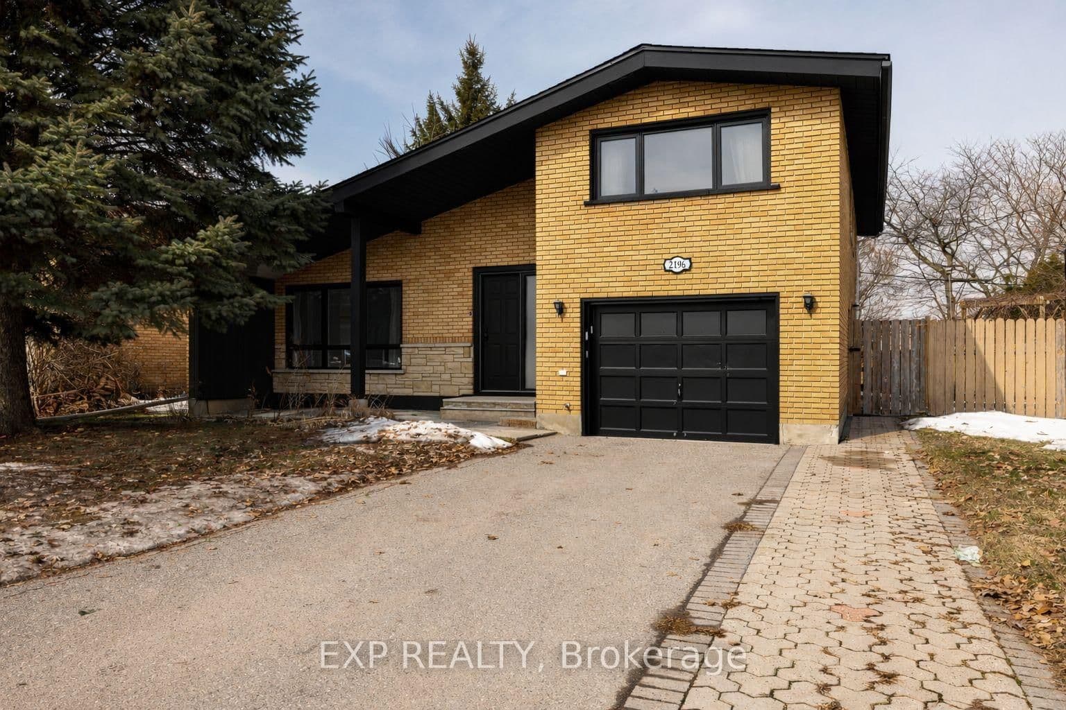 2196 Plesser Street, Ottawa, ON