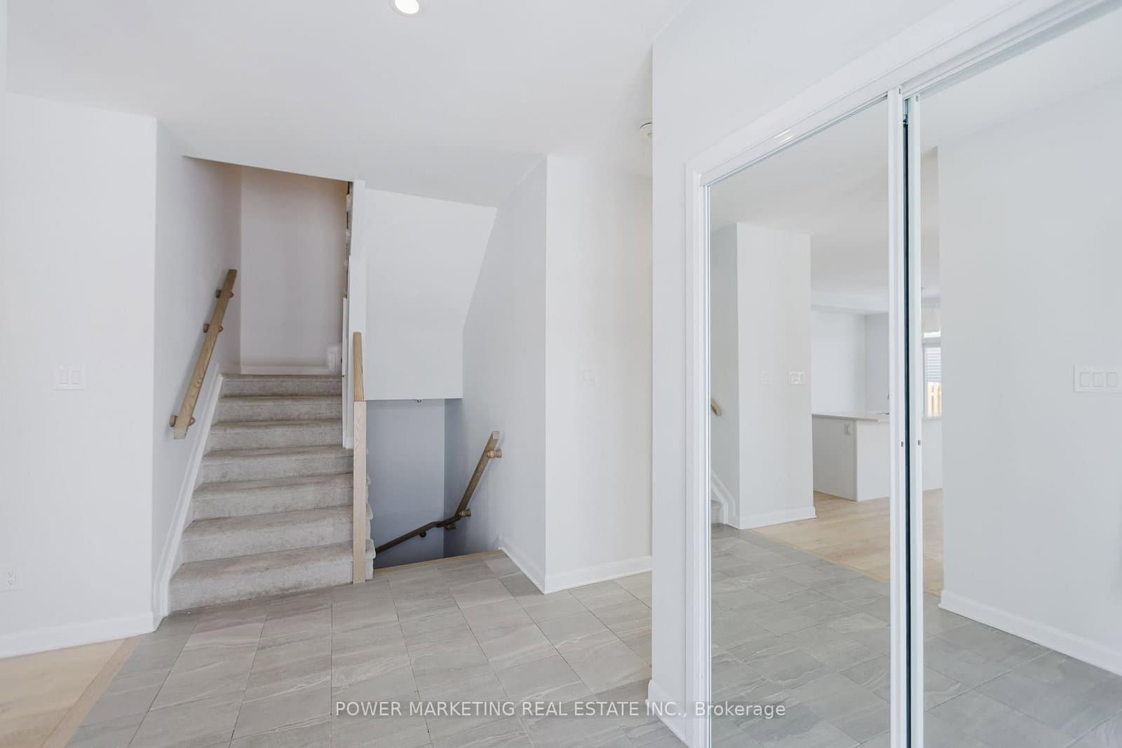 339 BLOSSOM PASS Terrace, Ottawa, ON — photo 3