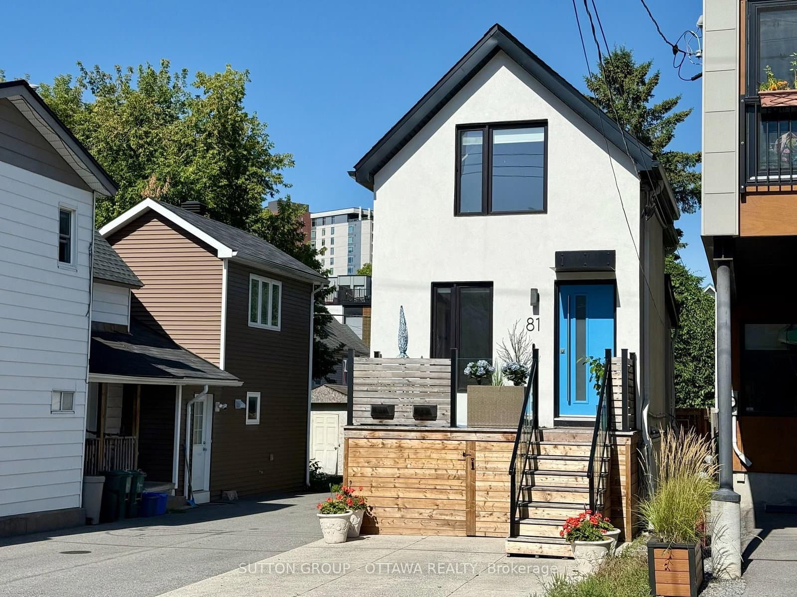 81 Armstrong Street, Ottawa, ON — photo 2