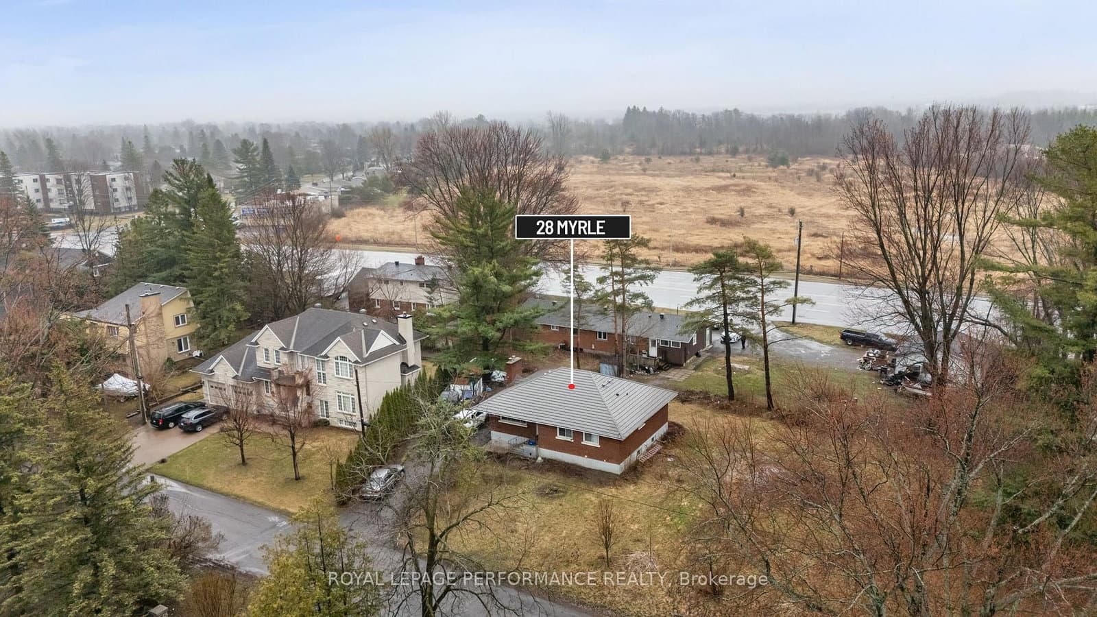 28 Myrle Avenue, Ottawa, ON — photo 2