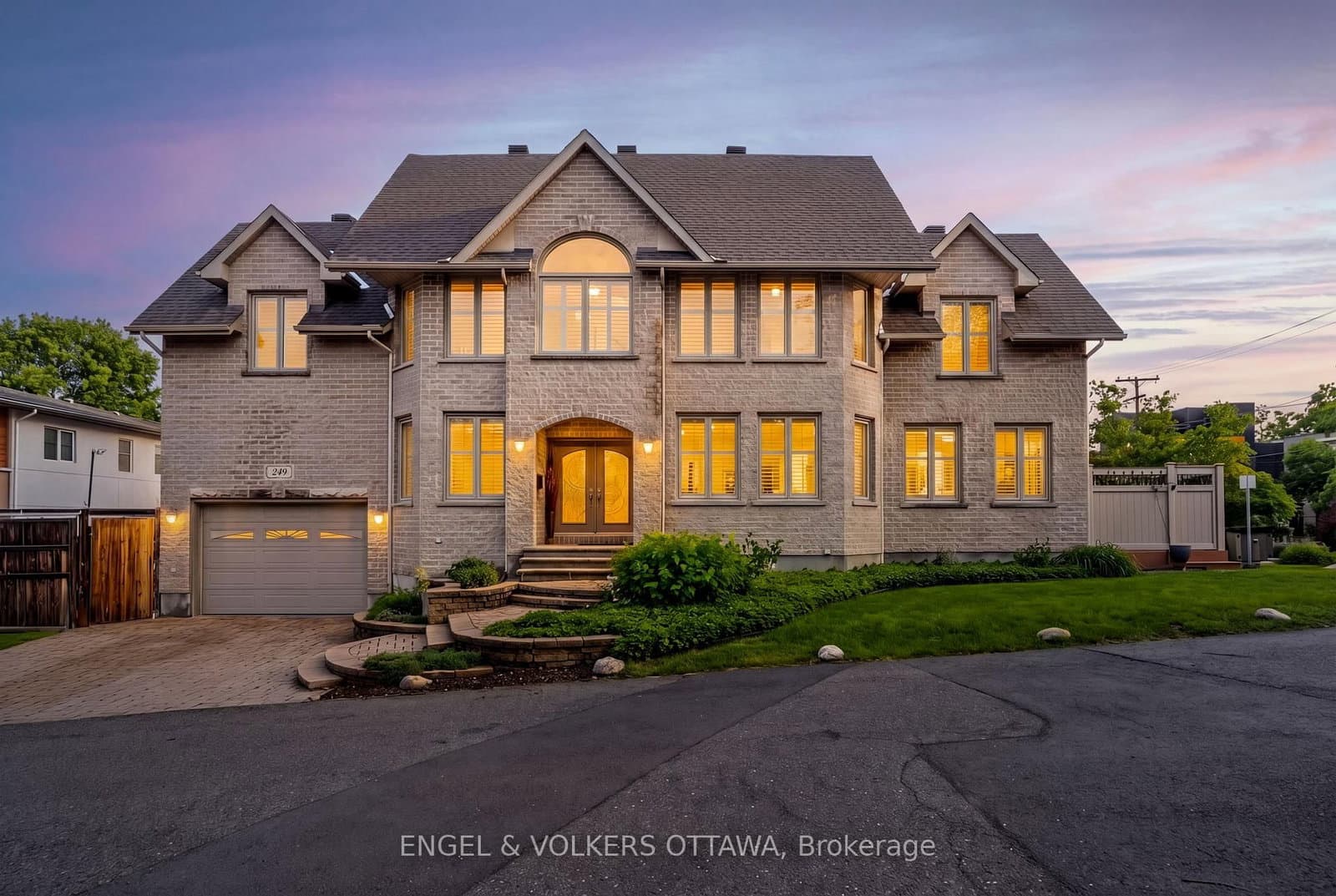 249 Atlantis Avenue, Ottawa, ON