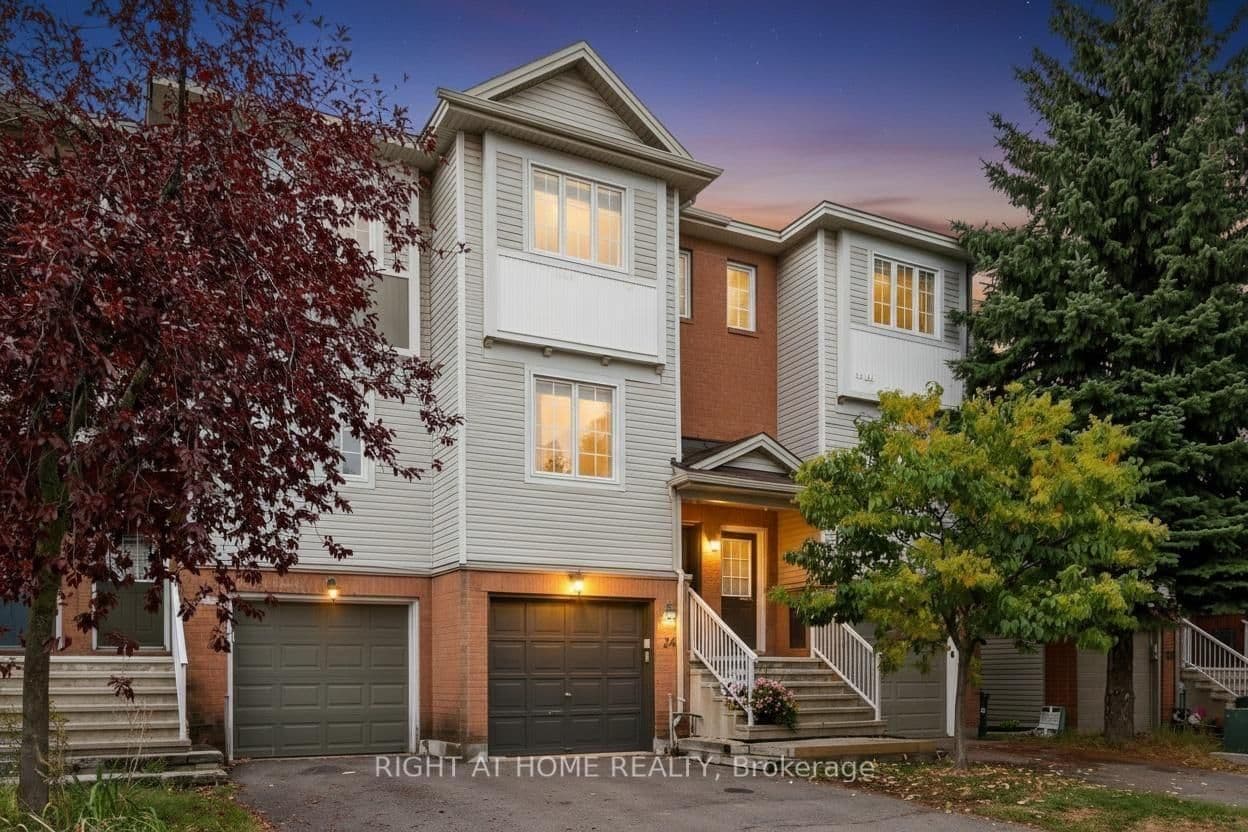 24 Manhattan Crescent, Ottawa, ON