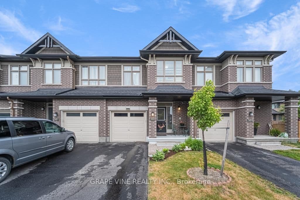 383 MEMORIAL Grove, Ottawa, ON — photo 2