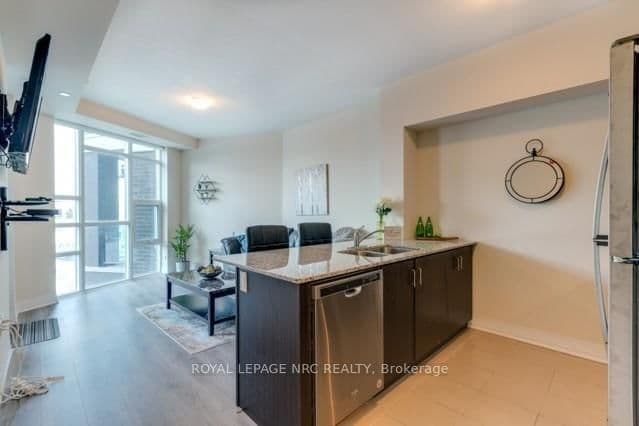207 - 10 Concord Place, Grimsby, ON — photo 2