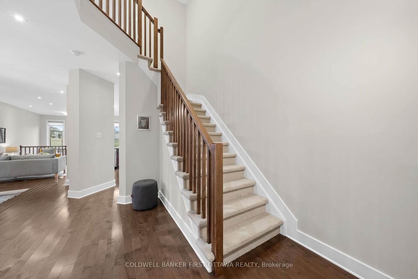 278 Fergus Crescent, Ottawa, ON — photo 3