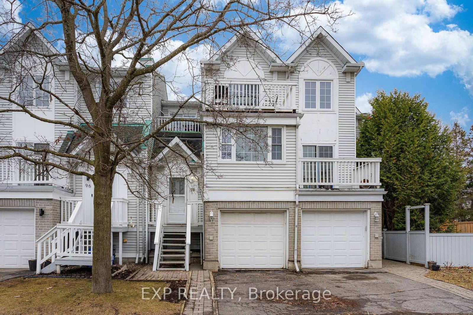 98 Castlegreen Private, Ottawa, ON