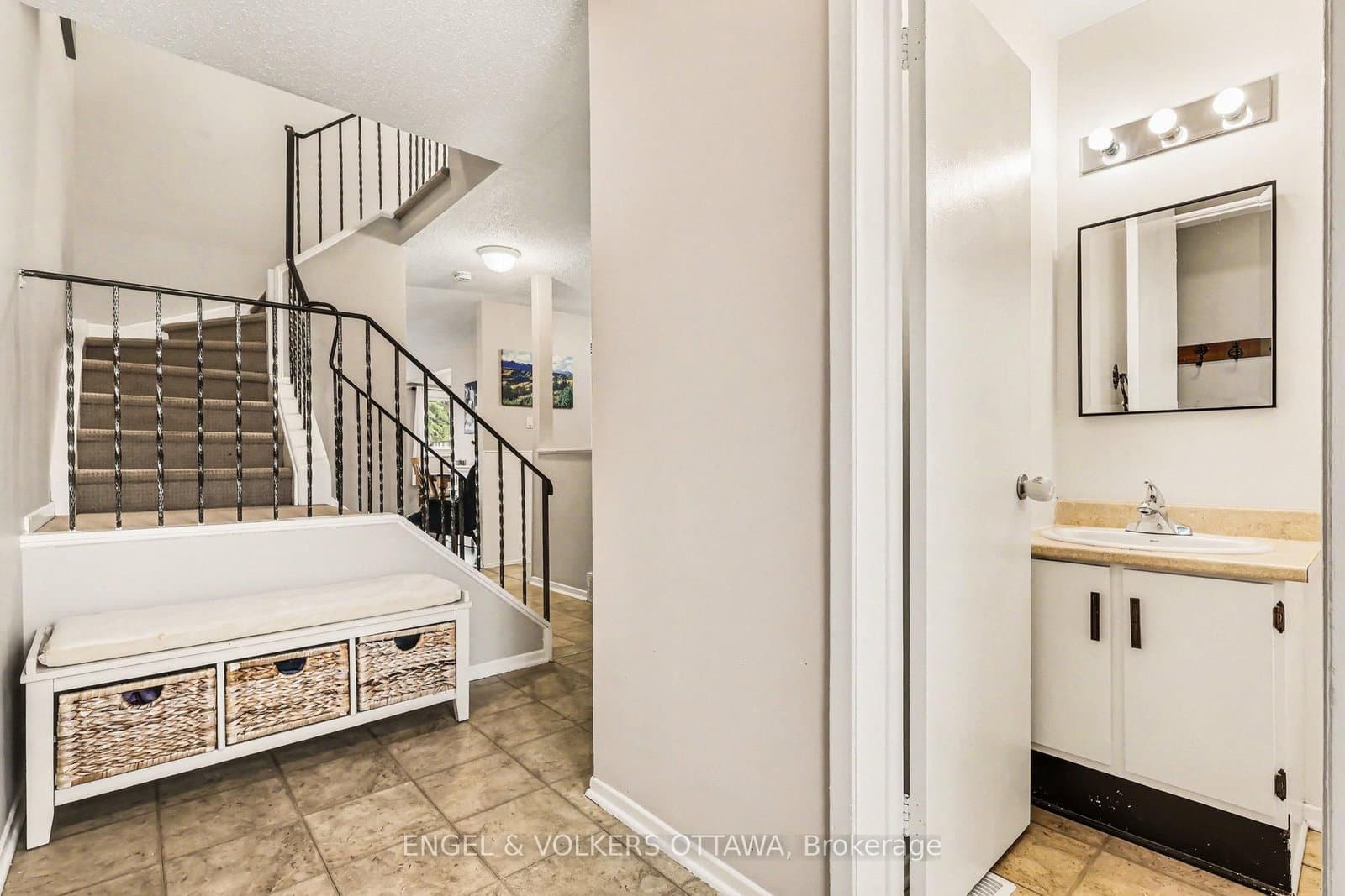 2148 Orient Park Drive, Ottawa, ON — photo 3