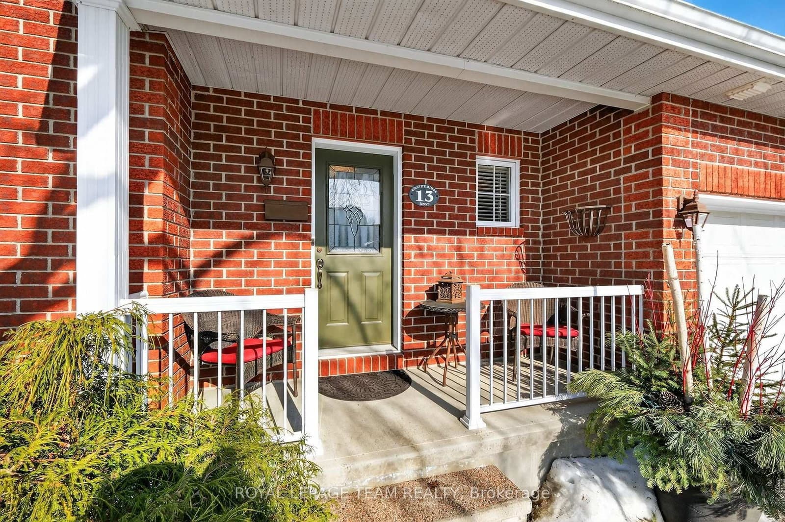 13 Granite Ridge Drive, Stittsville, ON — photo 2