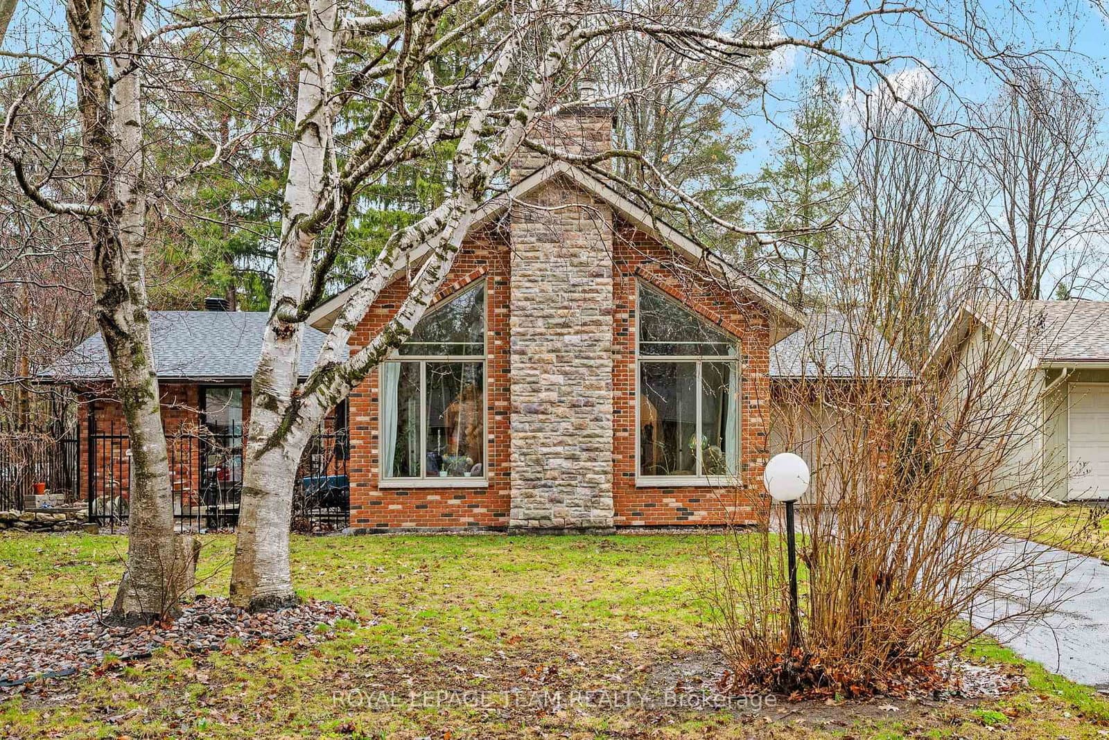 33 Rutherford Crescent, Ottawa, ON